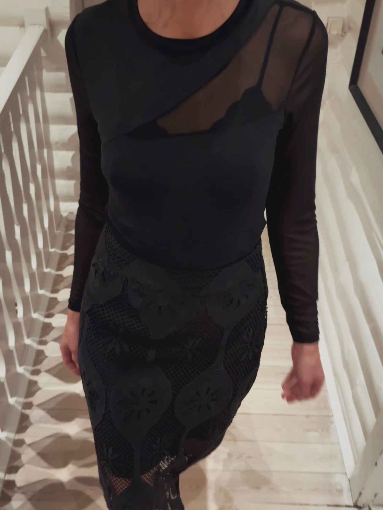 BODY WITH Z PATTERN - BLACK